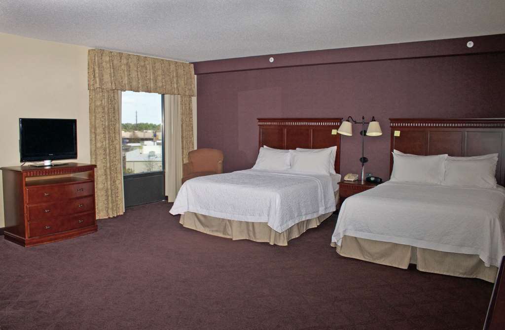 Hampton Inn & Suites Chesapeake-Battlefield Boulevard Номер фото